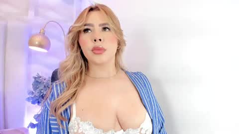Snapshot of katya_blonde chatting on April 16, 2026, 4:57 am katya_blonde online show from April 16, 2026, 4:57 am