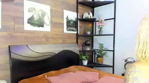 salo  online show from October 26, 2025, 4:24 pm