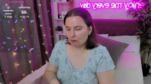 Kate online show from October 17, 2025, 5:10 am