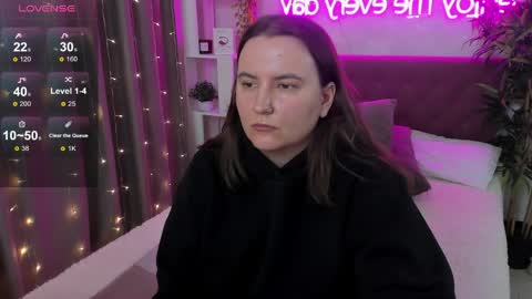 Kate online show from May 13, 2026, 6:33 am