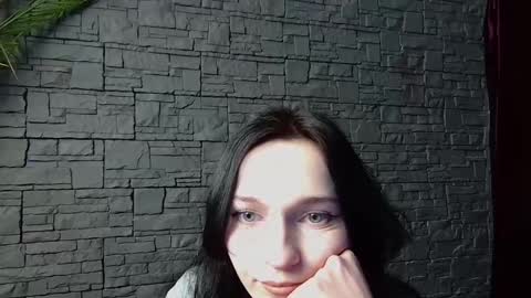 katyeravee online show from February 11, 2025, 5:07 pm