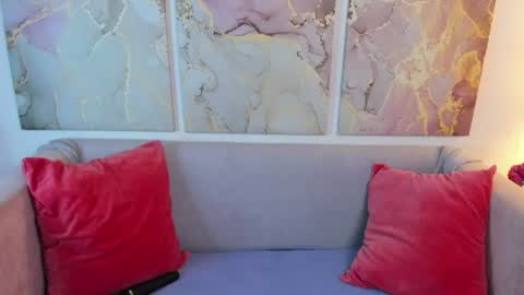 katymeaw online show from July 9, 2026, 3:43 am