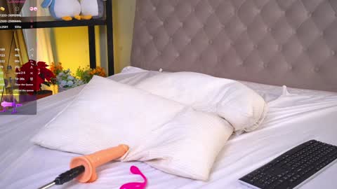 Snapshot of katymolly chatting on October 26, 2025, 5:46 am Mia Lovense is active Private is Open online show from October 26, 2025, 5:46 am