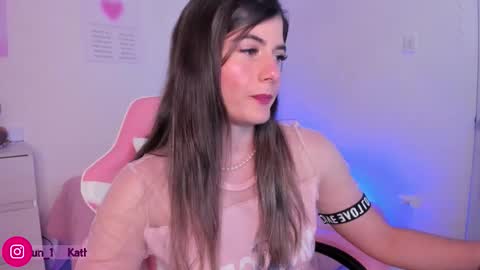 Snapshot of katys_world chatting on February 12, 2026, 11:33 pm Katy online show from February 12, 2026, 11:33 pm