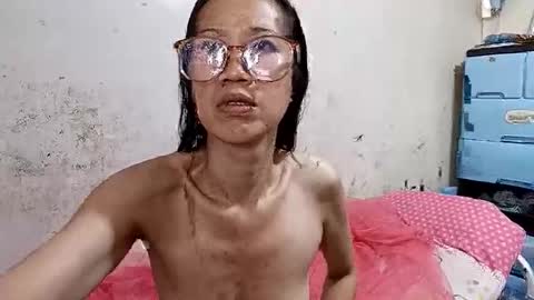 Snapshot of kawai_kitty78 chatting on December 3, 2024, 6:59 am Gelay online show from December 3, 2024, 6:59 am