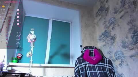 Snapshot of kawaii_power_uwu chatting on November 13, 2025, 10:36 am Kira-chan online show from November 13, 2025, 10:36 am