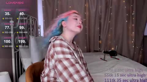 Yuki  online show from February 22, 2025, 8:50 am