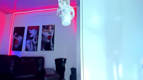 CAMILA online show from January 24, 2025, 4:49 pm