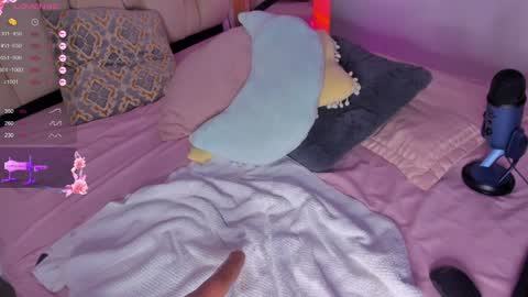 Snapshot of kayla_ada chatting on January 30, 2025, 3:44 am Kayla online show from January 30, 2025, 3:44 am