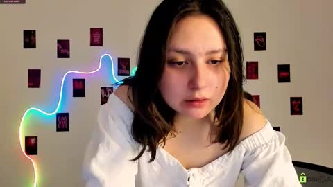 Cute Kayla online show from March 18, 2026, 9:34 am