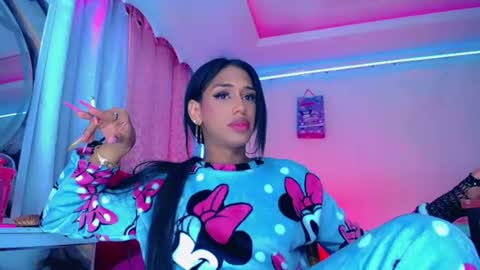 kayla_sexx online show from June 25, 2026, 5:23 am