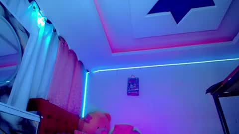 kayla_sexx online show from July 3, 2026, 12:06 am