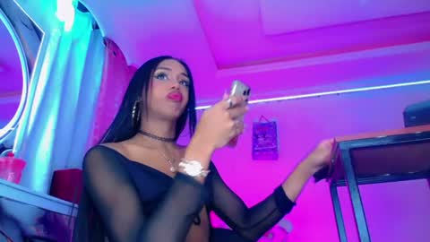 kayla_sexx online show from July 5, 2026, 1:01 am