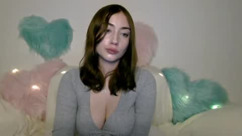 kayla online show from July 18, 2026, 7:39 pm