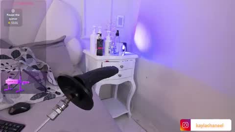 kaylachannell online show from July 3, 2026, 3:57 am