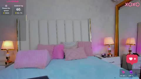 kayladavies_ online show from June 25, 2026, 9:19 pm