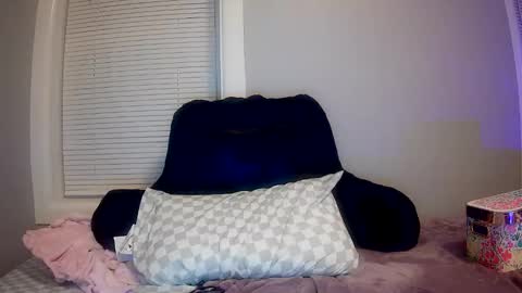 kaylaelizabeth97 online show from February 18, 2026, 11:55 pm