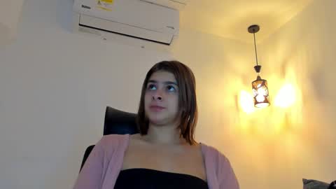      K A Y L A      online show from September 17, 2025, 12:07 pm