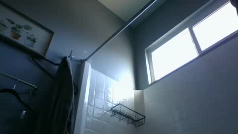 kaylastranszs online show from March 12, 2026, 11:44 pm