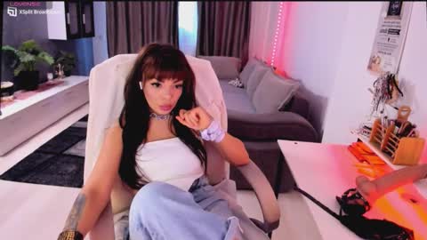 kaylee online show from September 26, 2025, 3:27 pm