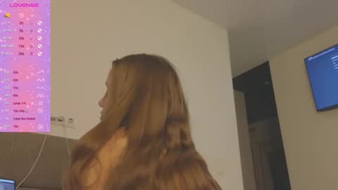 kaylee_ee online show from January 5, 2026, 5:27 pm