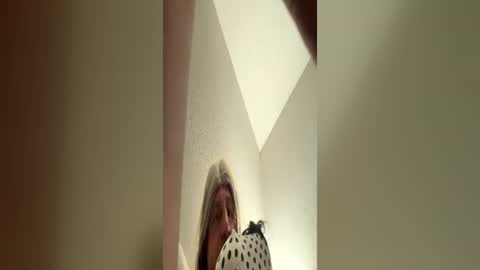 Snapshot of kayleecumslut chatting on July 30, 2026, 11:20 am kayleecumslut online show from July 30, 2026, 11:20 am