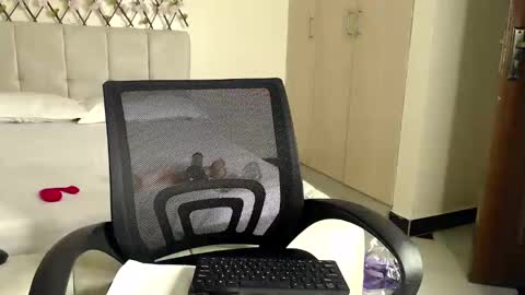 Kaylee online show from October 23, 2025, 1:49 am