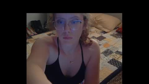 kaylee kakes online show from July 12, 2026, 9:50 pm