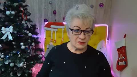 kaylesmoll online show from January 18, 2025, 7:15 pm