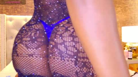  KAYLIE  online show from May 27, 2026, 11:13 pm