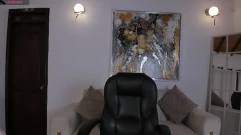 Kay online show from June 30, 2026, 4:02 am