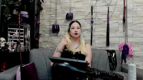 Miss Kazia online show from March 30, 2026, 1:17 am