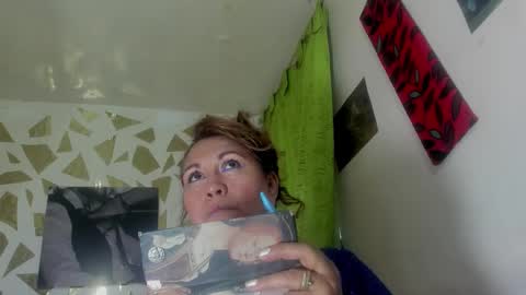 Snapshot of kazsandrah chatting on November 9, 2025, 10:08 pm KAZSANDRAH online show from November 9, 2025, 10:08 pm