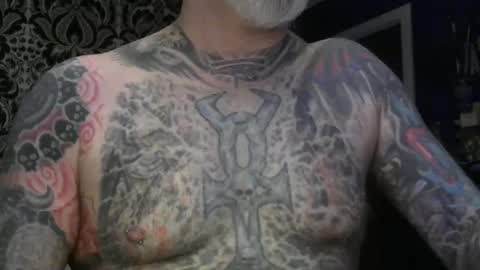 Snapshot of keeeeeeeeeeeeef chatting on February 17, 2025, 5:43 pm keeeeeeeeeeeeef online show from February 17, 2025, 5:43 pm