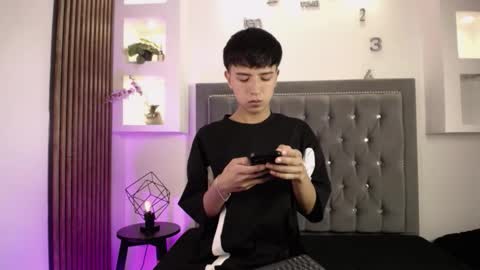 Snapshot of keen_nico chatting on February 6, 2026, 12:19 pm nico online show from February 6, 2026, 12:19 pm