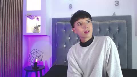 Snapshot of keen_nico chatting on February 7, 2026, 12:42 pm nico online show from February 7, 2026, 12:42 pm