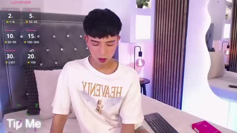 Snapshot of keen_nico chatting on April 18, 2026, 12:53 pm nico online show from April 18, 2026, 12:53 pm