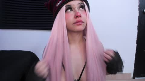 Keidy Monday to Saturday from 200 pm to 810pm  UTC-5 Colombia Time online show from December 7, 2024, 7:10 pm