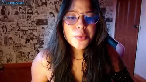 Snapshot of keikim_ chatting on January 24, 2025, 9:37 pm Kimk online show from January 24, 2025, 9:37 pm