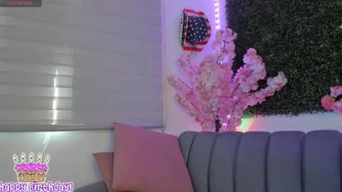 naty online show from May 19, 2026, 2:56 pm