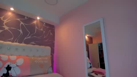 Keila online show from February 15, 2025, 2:15 am