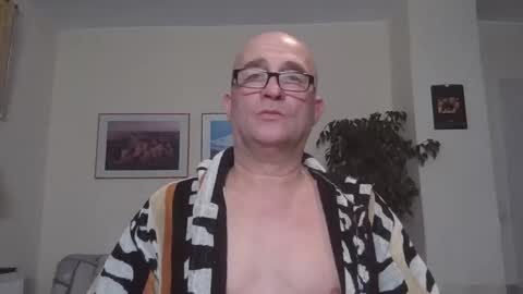 keilie1 online show from January 2, 2025, 8:24 pm