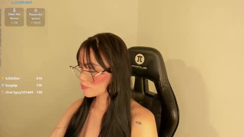 Snapshot of keily_brox chatting on October 30, 2025, 8:05 am Keily brox online show from October 30, 2025, 8:05 am