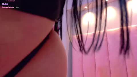 Keily Ross online show from November 13, 2025, 8:52 pm