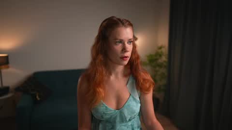 Snapshot of keira_knight chatting on July 18, 2026, 9:40 pm keira_knight online show from July 18, 2026, 9:40 pm