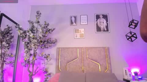 keirahartz online show from December 3, 2025, 11:30 am