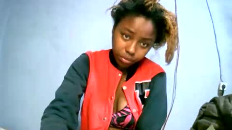 keisha759446 online show from February 8, 2026, 10:13 pm