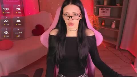 Snapshot of kelly__bunny chatting on April 17, 2026, 5:43 am Kelly online show from April 17, 2026, 5:43 am