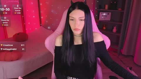 Snapshot of kelly__bunny chatting on April 25, 2026, 1:41 pm Kelly online show from April 25, 2026, 1:41 pm