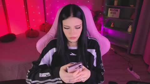 Snapshot of kelly__bunny chatting on May 6, 2026, 5:57 am Kelly online show from May 6, 2026, 5:57 am
